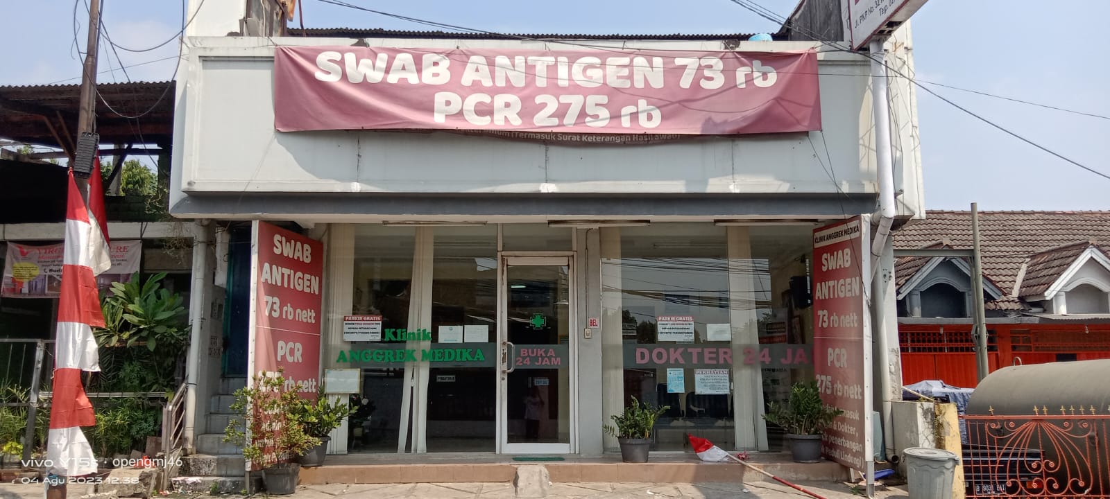 Tampak depan Klinik Anggrek Medika